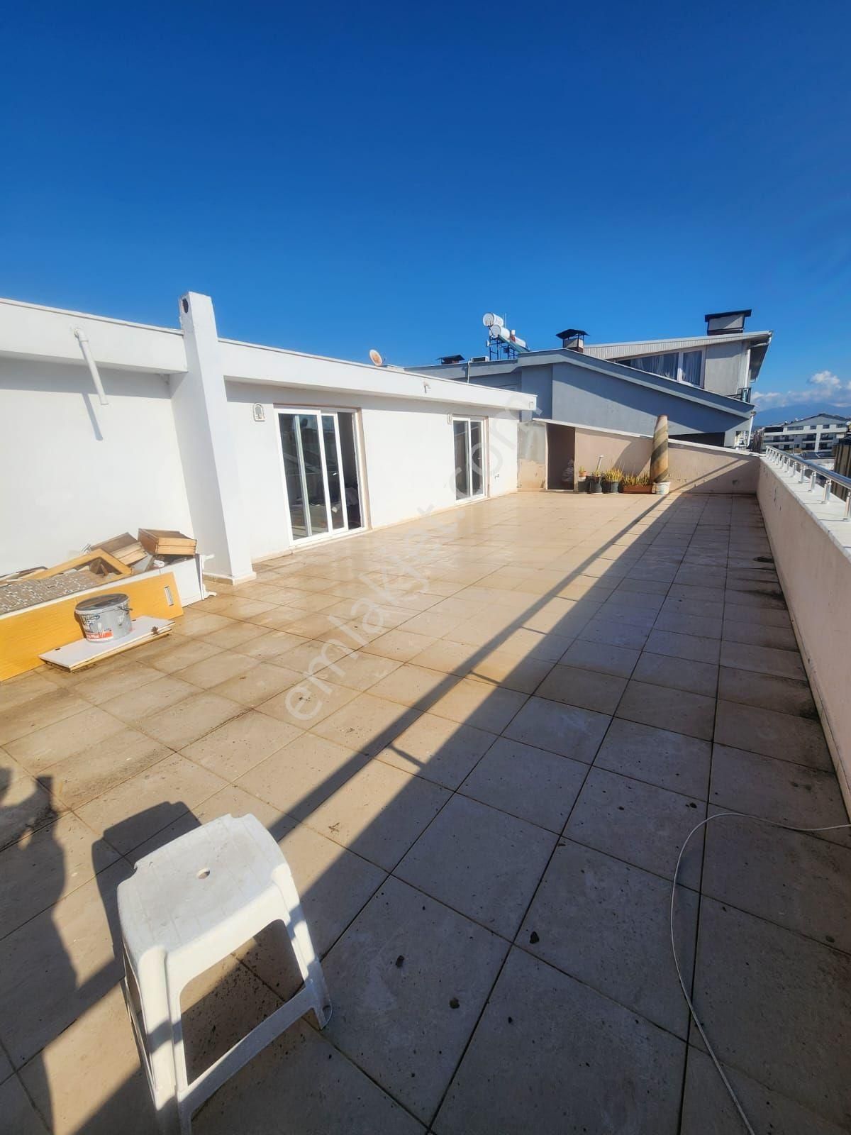 Didim'de Satılık 5+2 Asansörlü Dubleks Daire