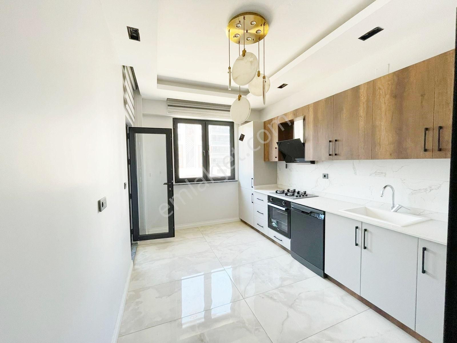 Fıstıklık'ta Sıfır! Site İçerisinde Kat Seçenekleriyle U.lüx 2+1 - Görsel 2