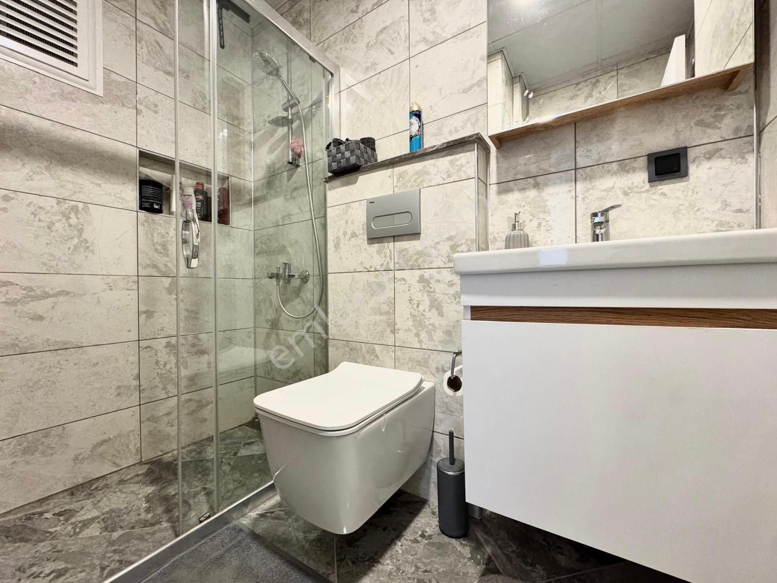 Kuşadası'nda Kapalı Mutfaklı 169m2 Giyinme Odalı Satılık Lüks Daire - Görsel 35