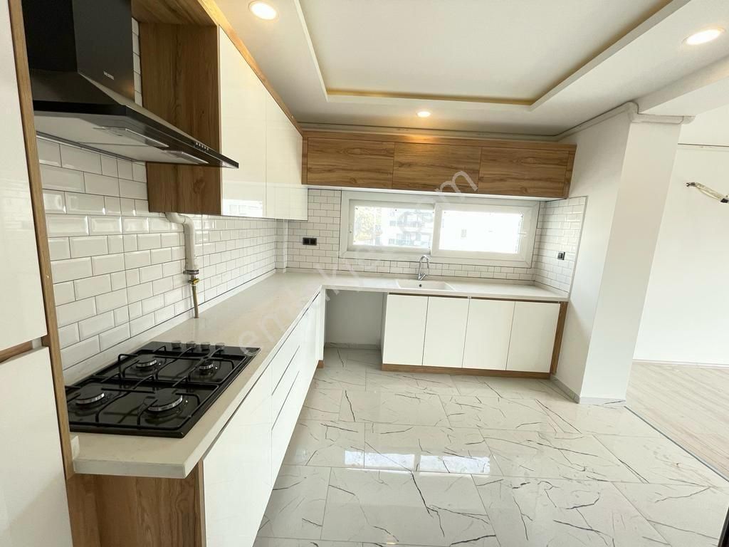 Kuşadası'nda Kapalı Mutfaklı 169m2 Giyinme Odalı Satılık Lüks Daire - Görsel 19