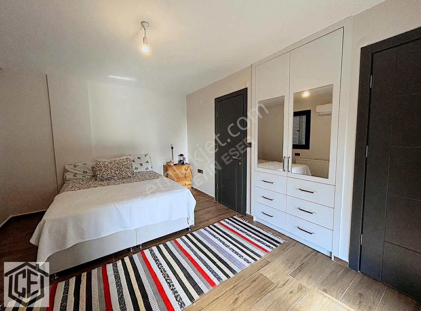 Özdere Ç.altı Sahilde, Denize Sıfır Sitede Ultra Lüks Villa - Görsel 19