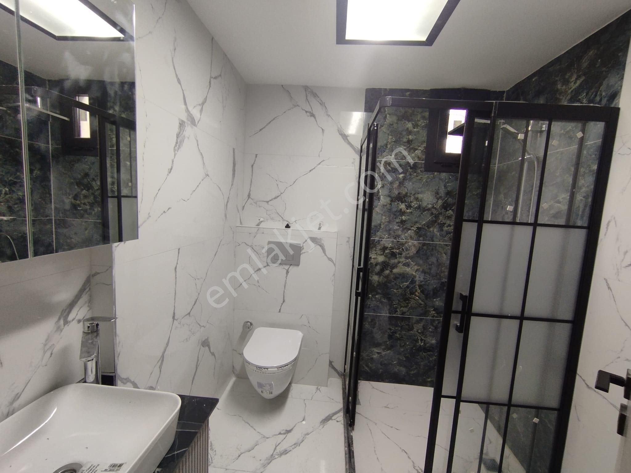 Cadde Üzerinde Kapalı Otoparklı 2+1 Sıfır Lüks Daire - Görsel 19