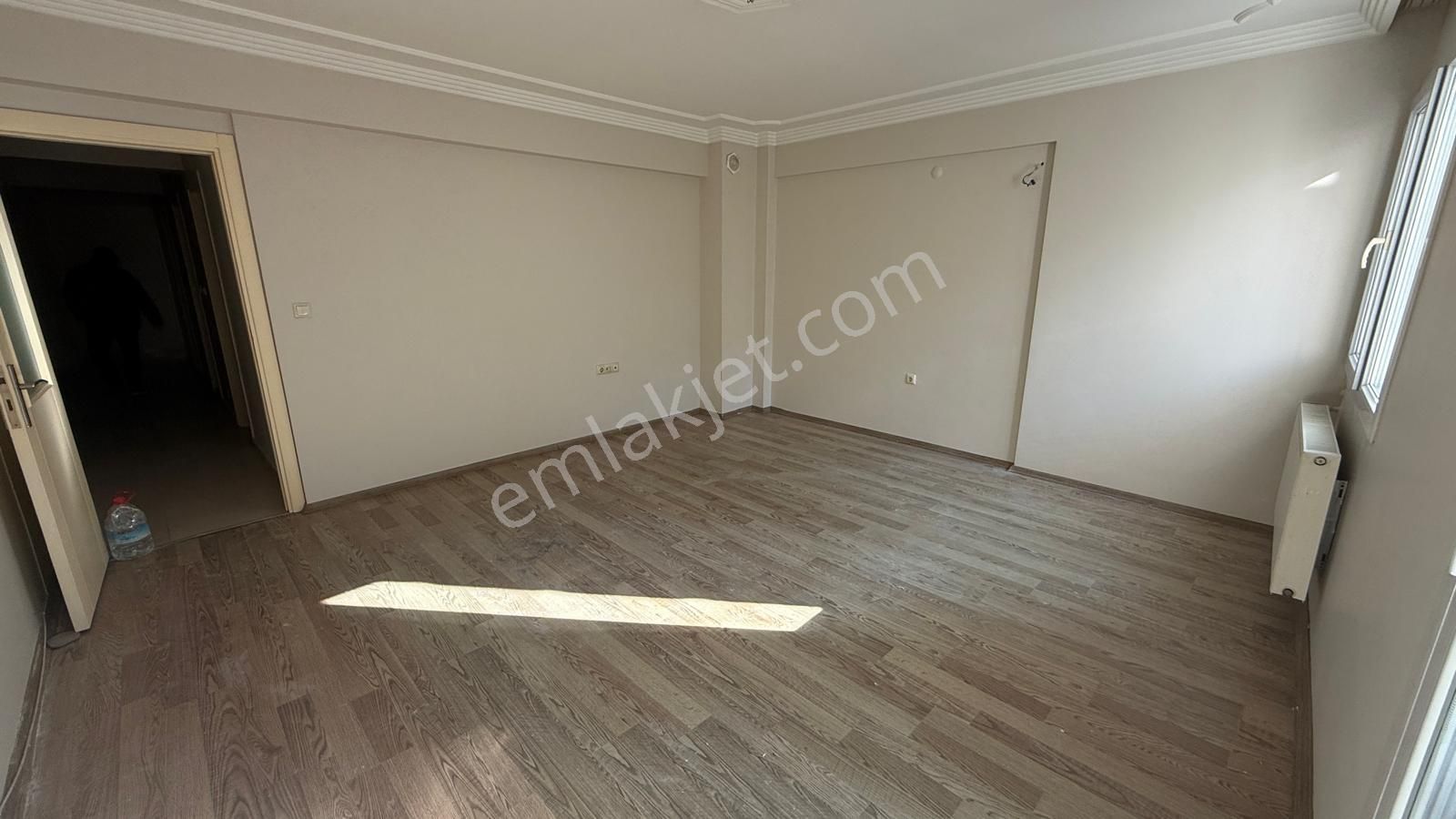 Karşıyaka Şemikler İzban Yakını 3+1 Genç Bina!da Satılık Daire - Görsel 3