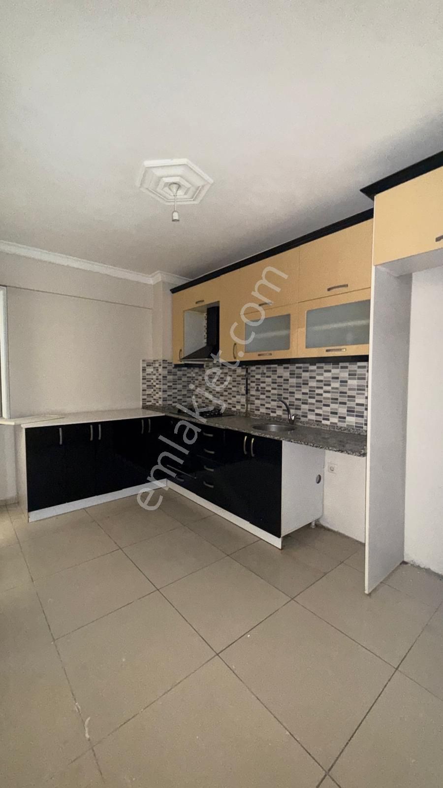 Karşıyaka Şemikler İzban Yakını 3+1 Genç Bina!da Satılık Daire - Görsel 9