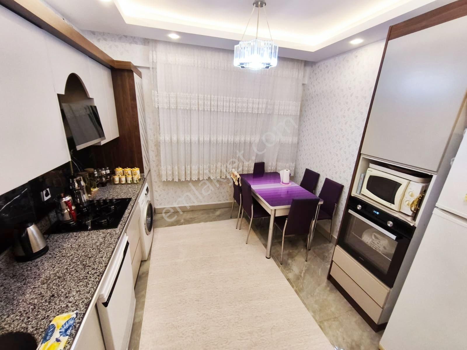 Göktürk'te Emsallerinin Altında! Full Yapılı Ultralüx 3+1 Daire - Görsel 2