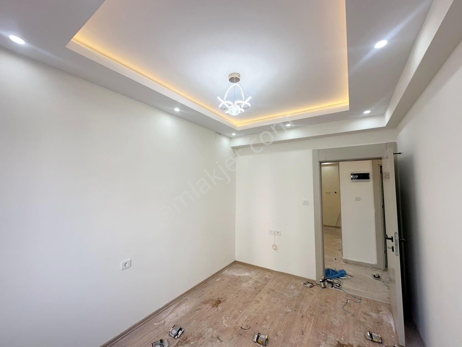 Belkız'da Dip Fiyata Sıfır! Az Katlı Çift Banyolu Ultralüx 2+1 - Görsel 13