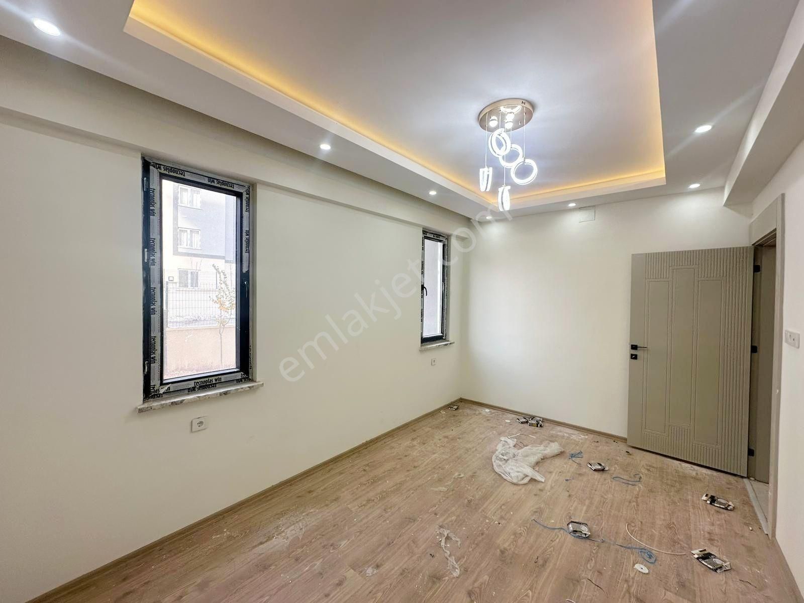 Belkız'da Dip Fiyata Sıfır! Az Katlı Çift Banyolu Ultralüx 2+1 - Görsel 16