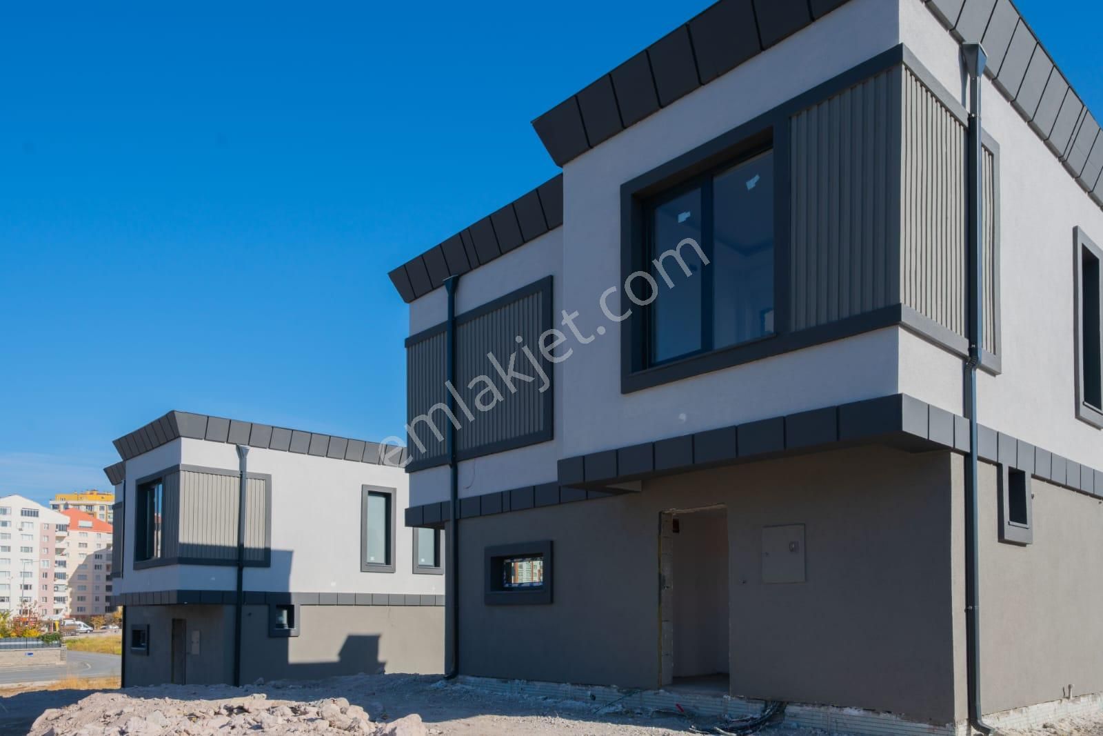 Sahibinden İldemin Kalbinde Bağımsız 3+1 Lüks Villa