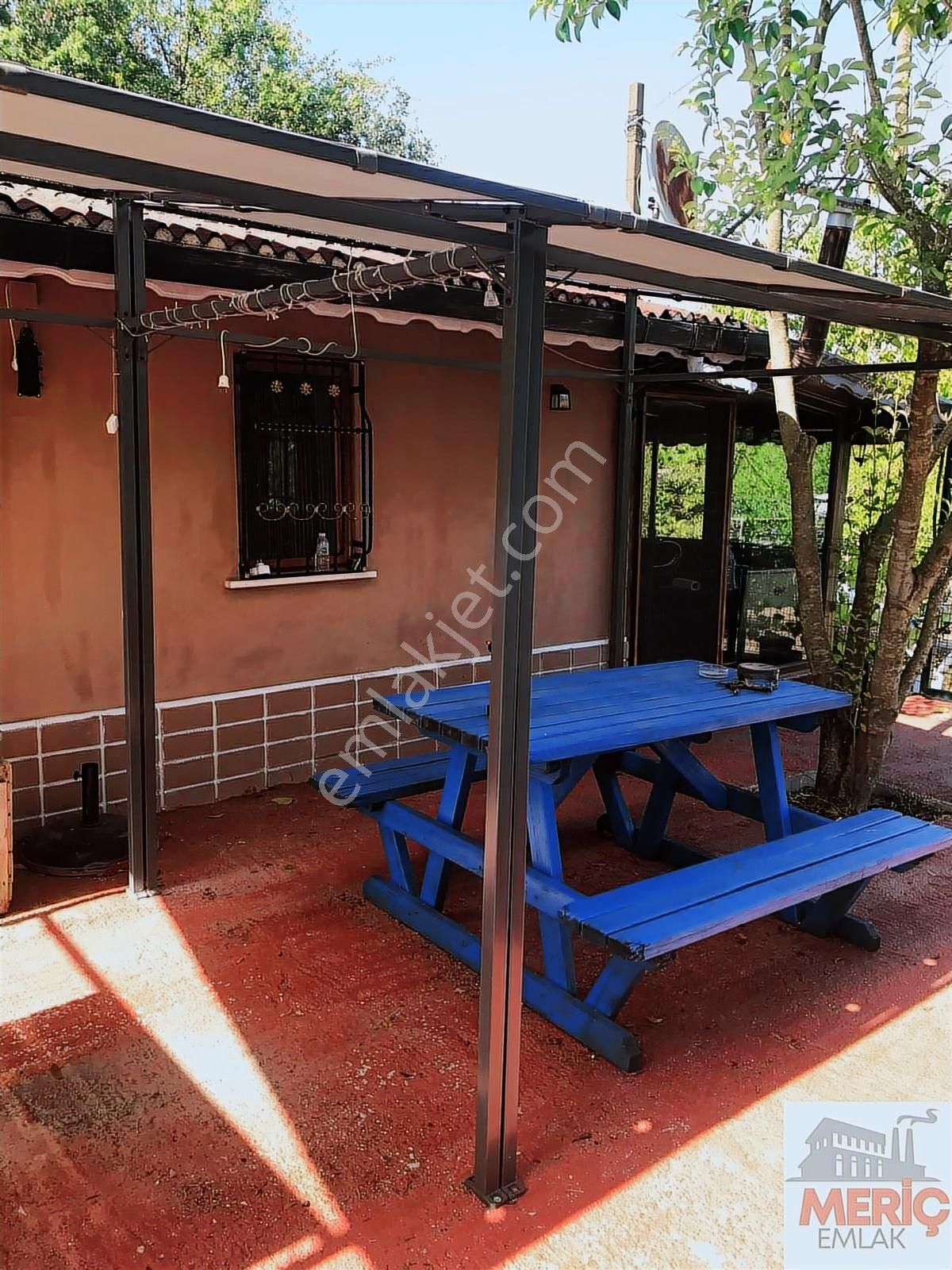 Duraklı Köyünde Arsasıyla Birlikte Müstakil Ev