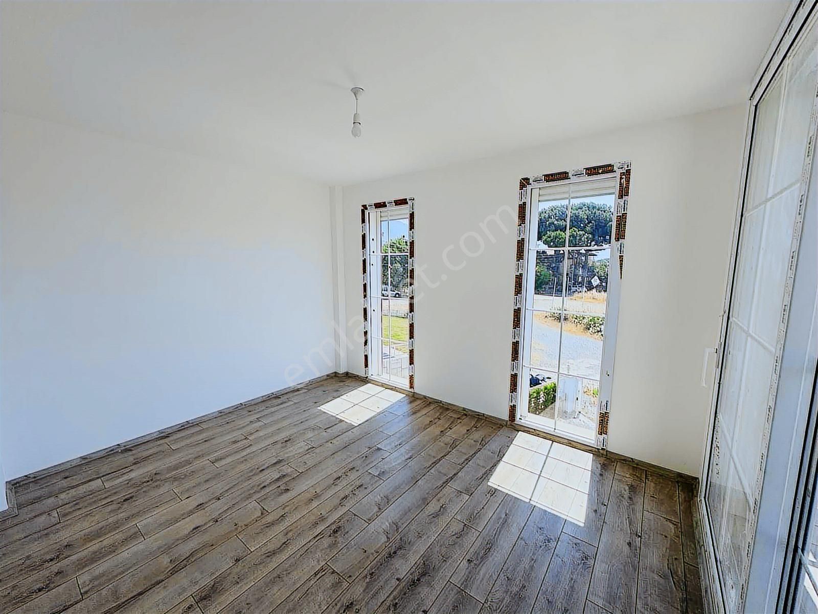 Kuşadası Davutlar'da Tek Müstakil Özel Havuzlu 4+1 Villa - Görsel 24