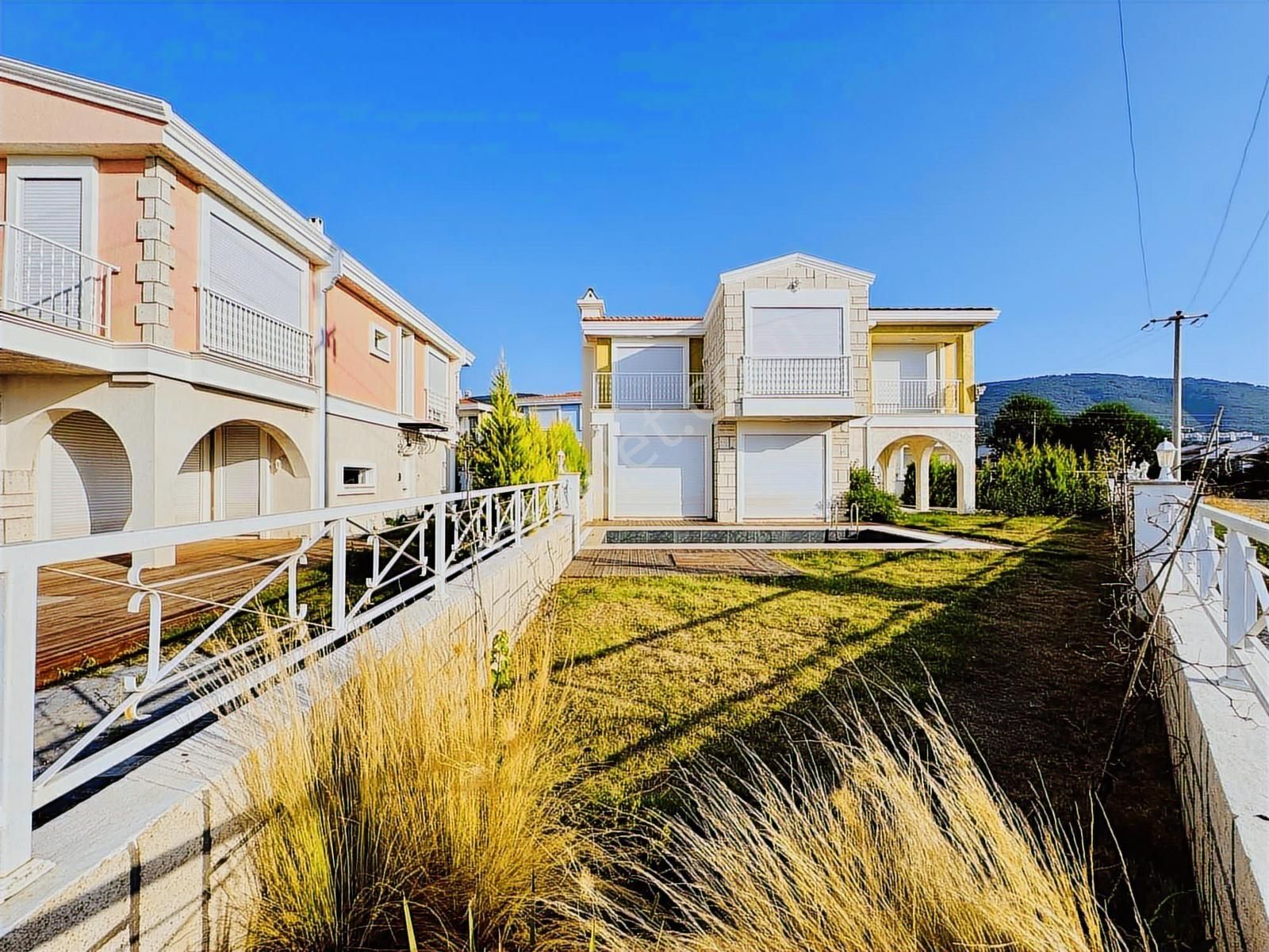 Kuşadası Davutlar'da Tek Müstakil Özel Havuzlu 4+1 Villa - Görsel 11