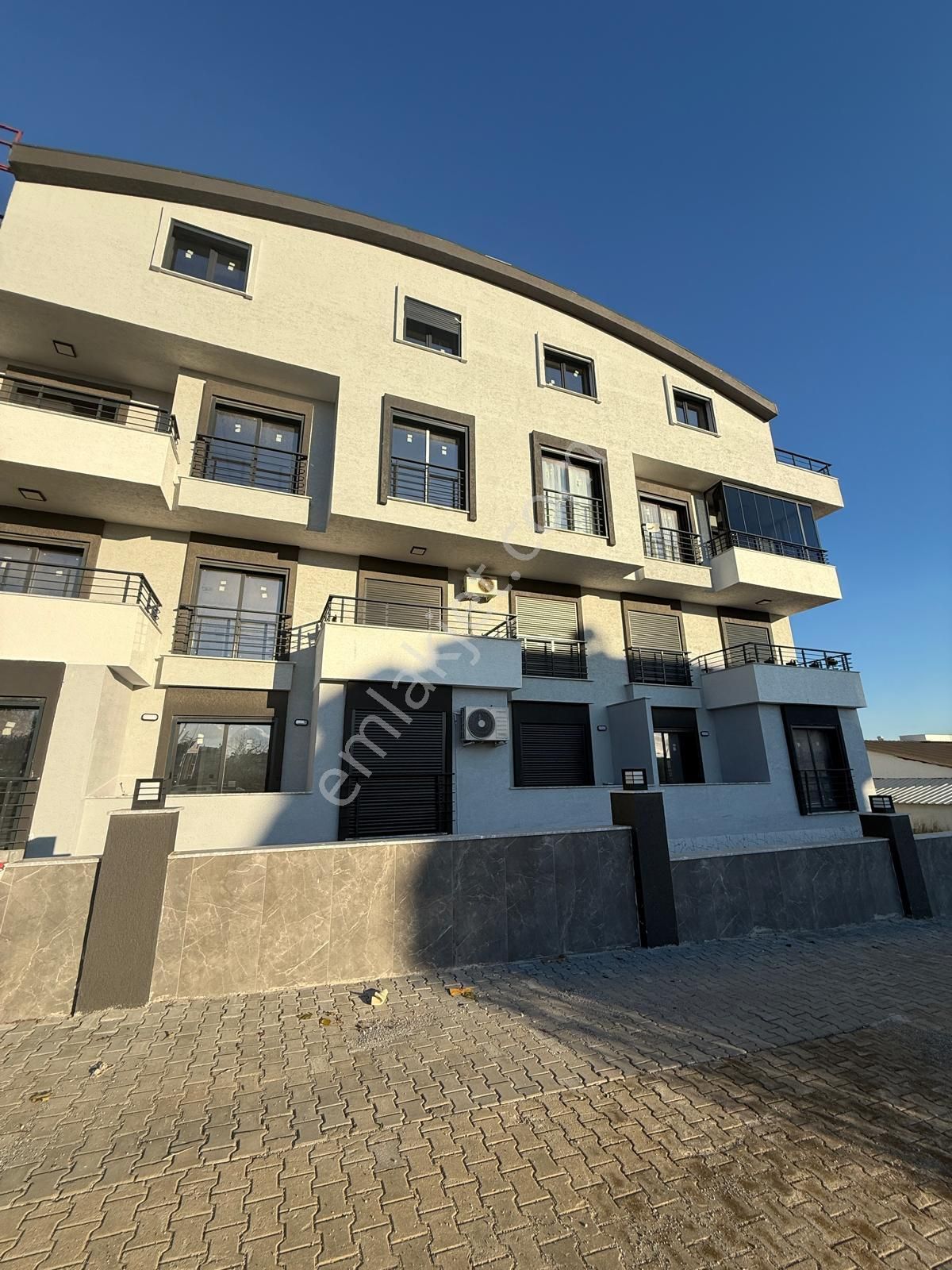 Cumhuriyet Mah.de Özel Yapım 2+1 | Önü Açık - Görsel 14