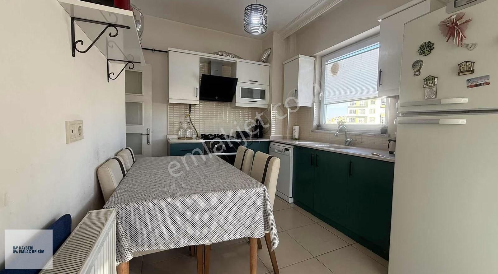 Beyazşehir Mah. Anayol Üzeri İçi Full Yapılı Geniş 3+1 Daire - Görsel 18