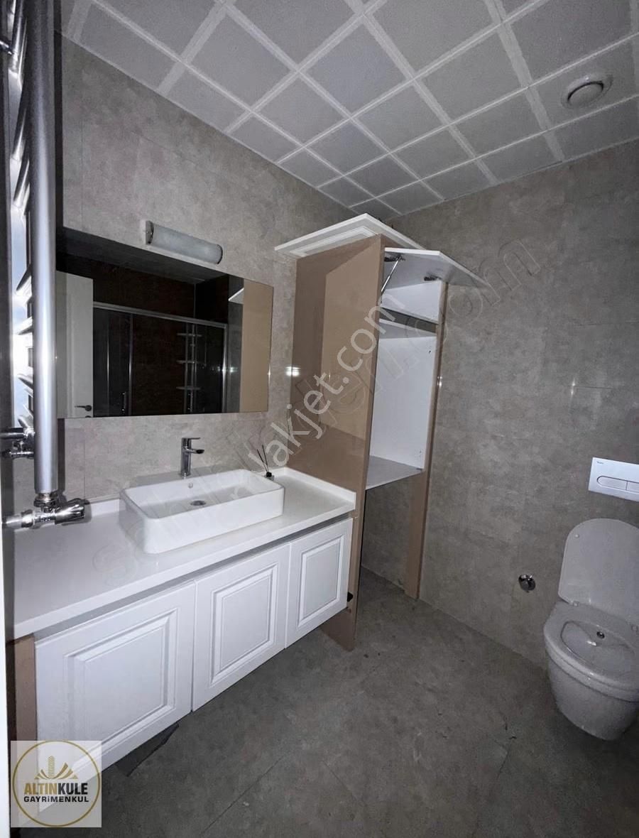 Altınkule'den 1071 Manzara Evlerinde Cadde Üstü 4+1 Lüks Daire - Görsel 10