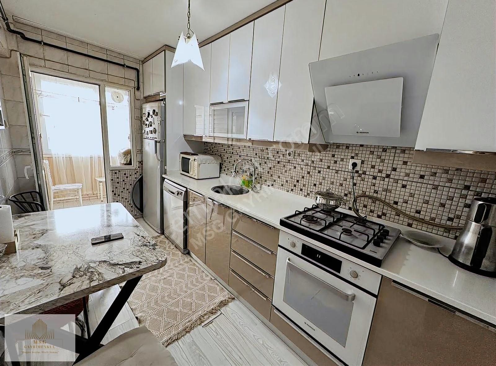 Msg'den Buca Fırat Birlik Sitesi İçinde Asansörlü 3+1 Daire