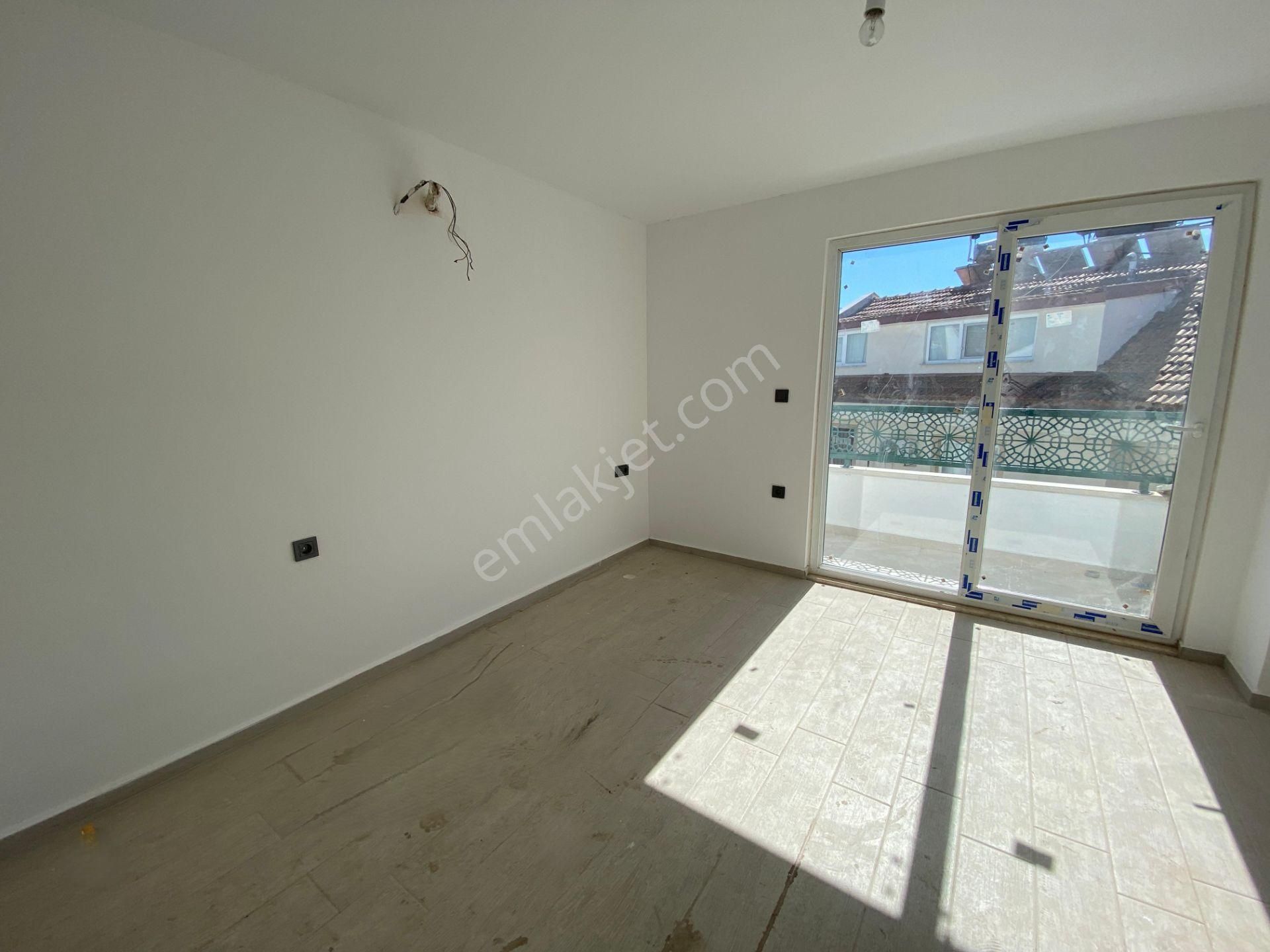 Goldhouse Dan Kiralık Daire Foça Mahallesinde 3+1 Dubleks Havuzlu - Görsel 19