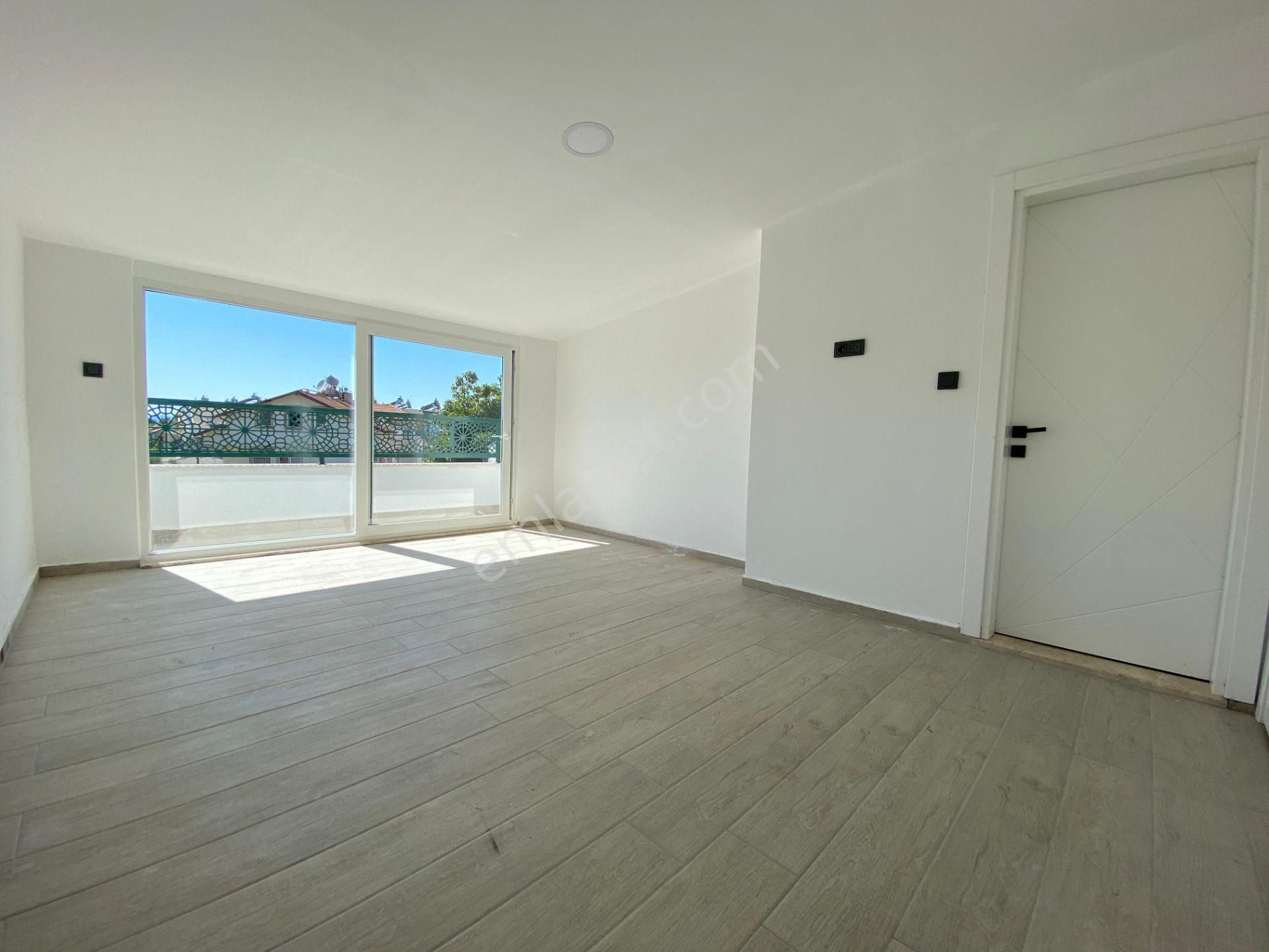 Goldhouse Dan Kiralık Daire Foça Mahallesinde 3+1 Dubleks Havuzlu - Görsel 14