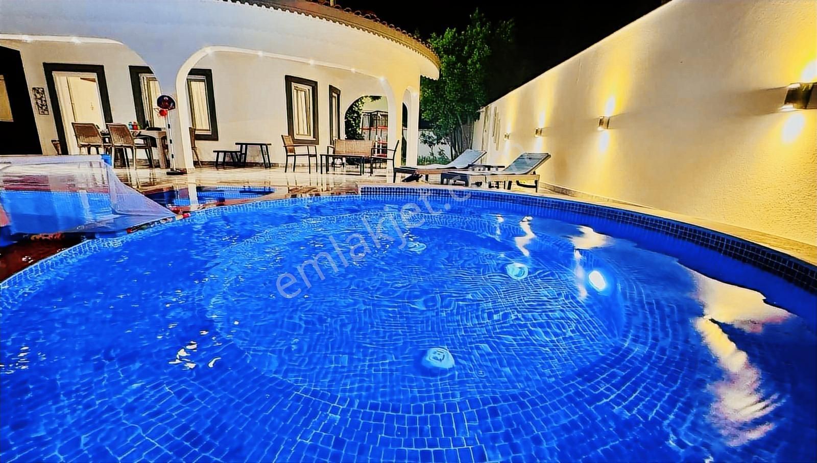 Belek Kadriye Villalar Bölgesinde Satılık Villa