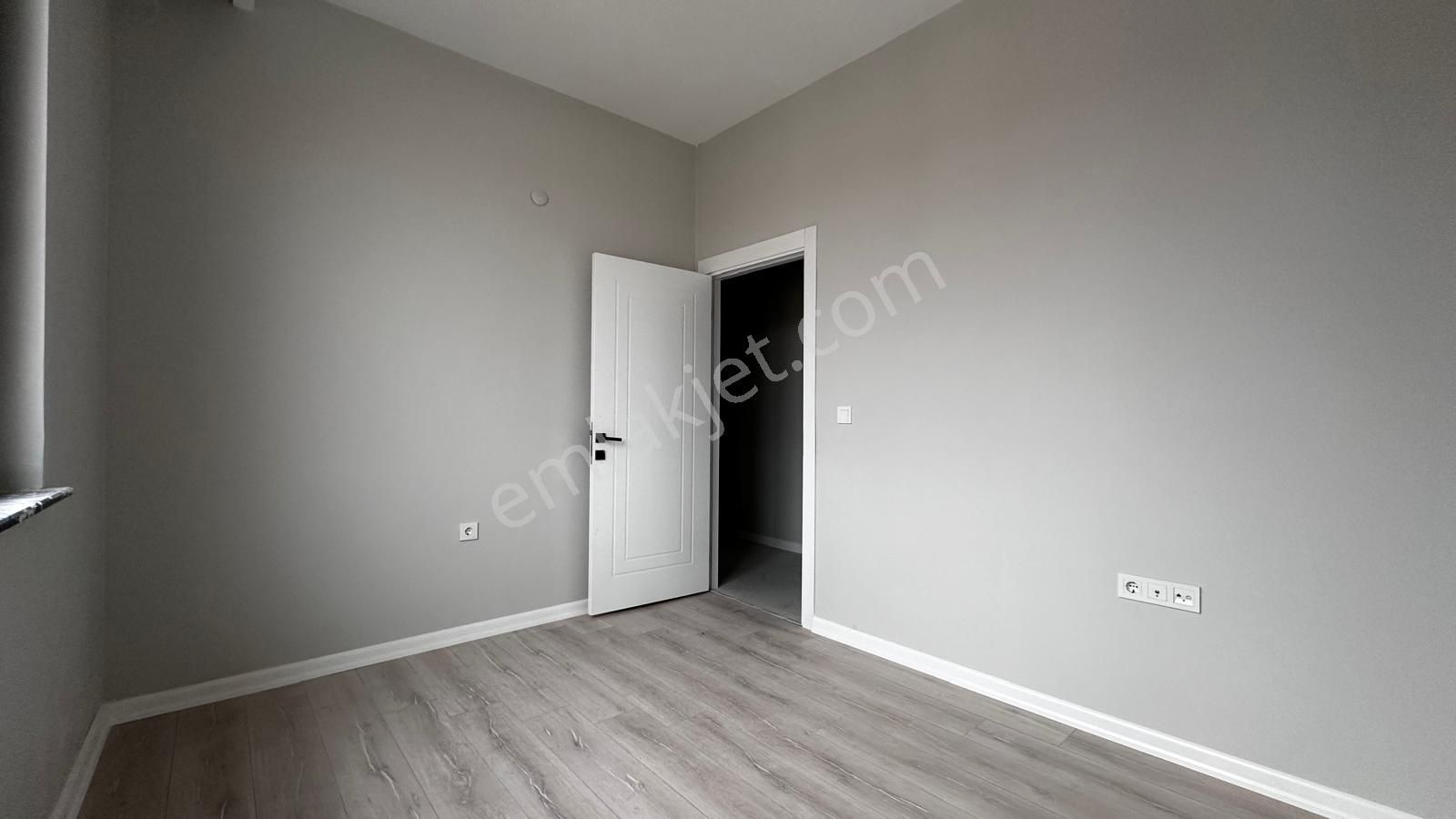 Recep Ümit'ten Çamlıca Tombakzade Yakını 2+1 Satılık Daire Ea18 - Görsel 24