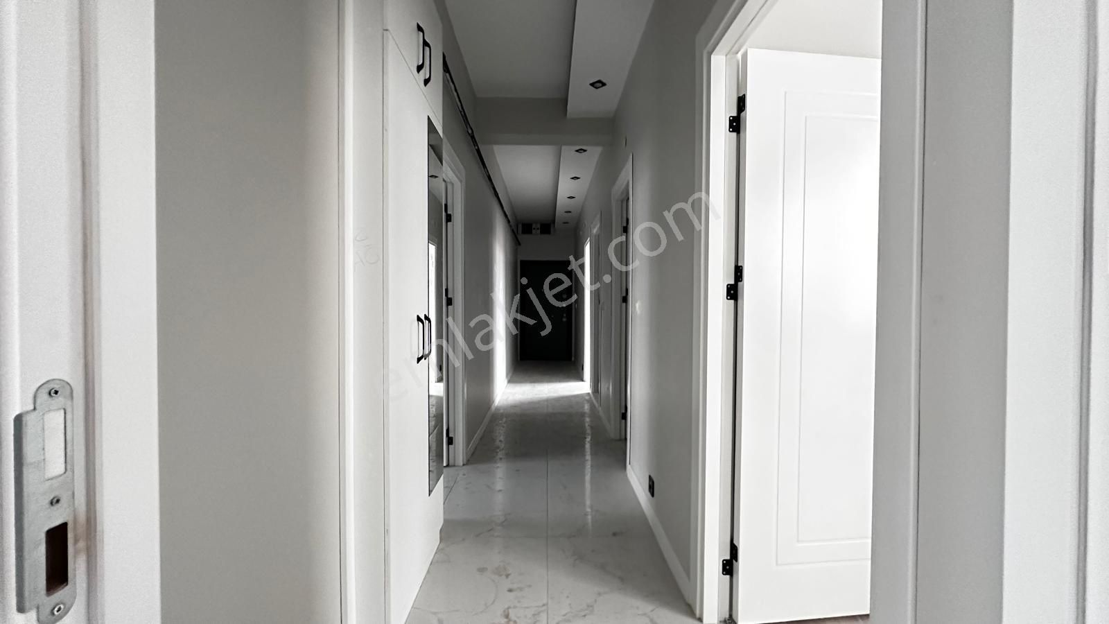 Recep Ümit'ten Çamlıca Tombakzade Yakını 2+1 Satılık Daire Ea18 - Görsel 15