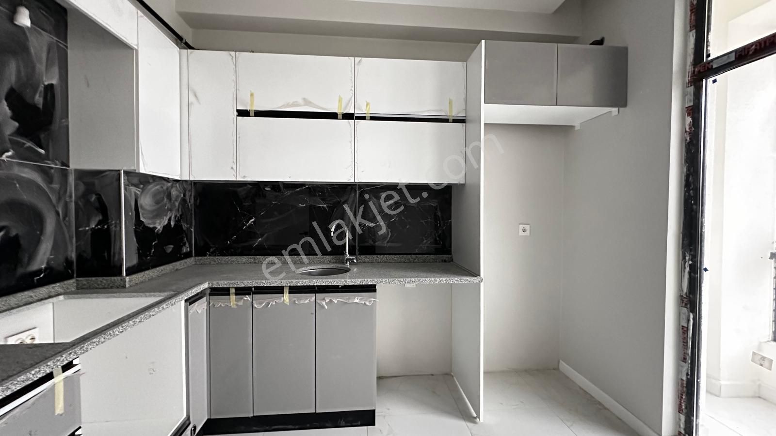 Recep Ümit'ten Çamlıca Tombakzade Yakını 2+1 Satılık Daire Ea18 - Görsel 5