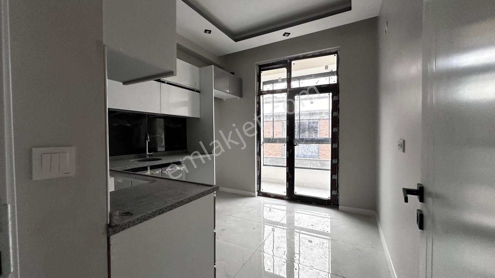 Recep Ümit'ten Çamlıca Tombakzade Yakını 2+1 Satılık Daire Ea18 - Görsel 2