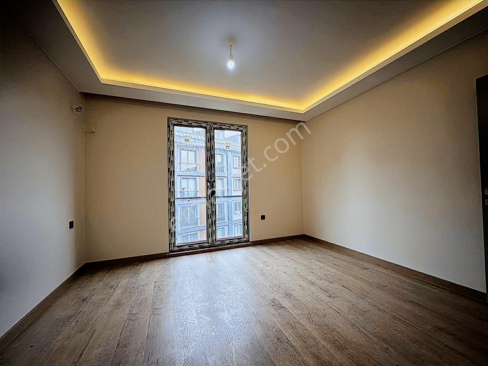 Bahçelievler Mh. Hasbahçe Sitesinin En İyi Konumda 2+1 Lüx Daire - Görsel 4