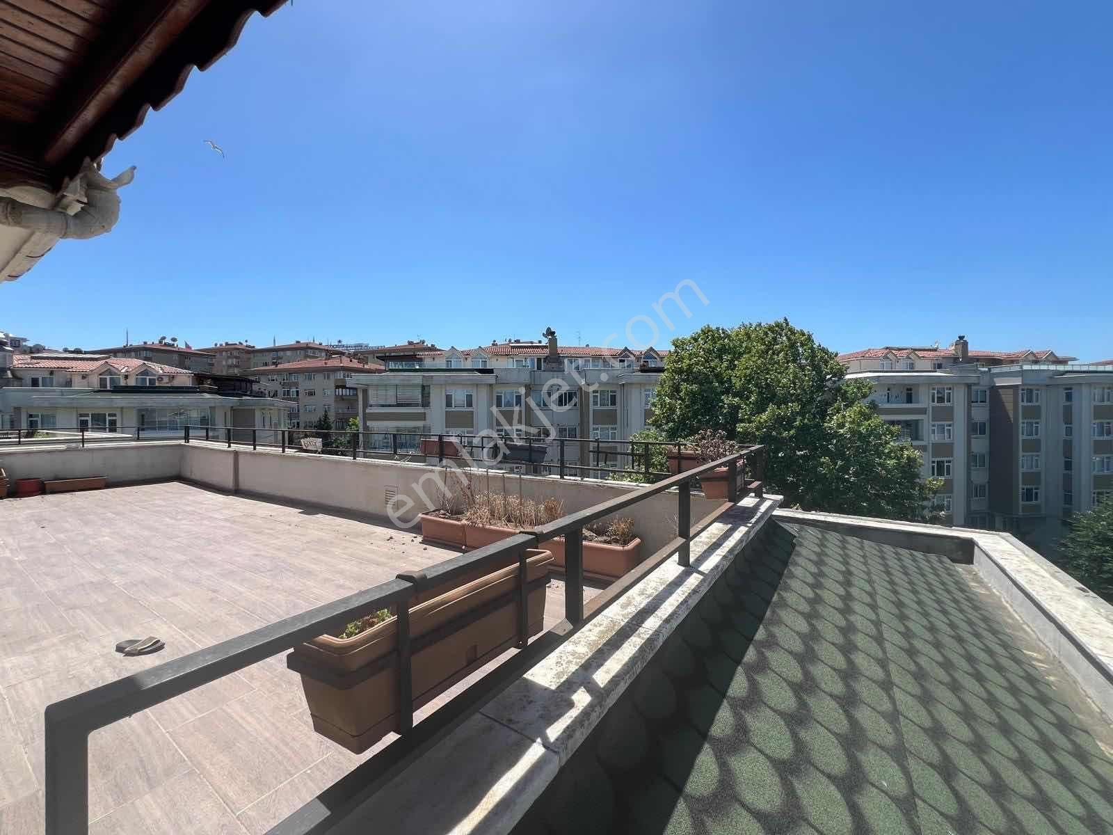 Çengelköy Doktorlar Sitesinde Muhteşem 4+2 Dublex Daire - Görsel 12