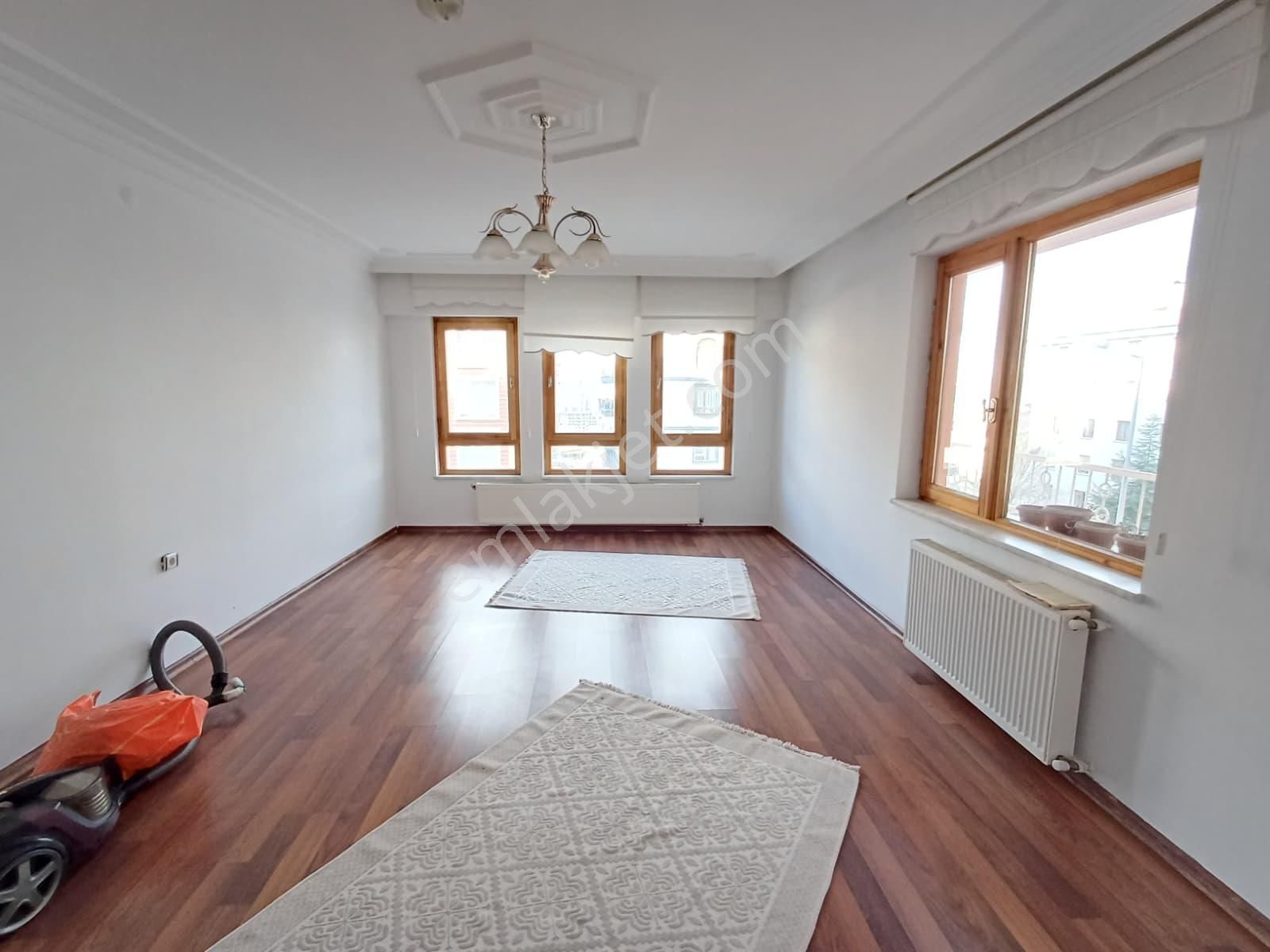 Yayla Mahallesi'nde Cadde Üzerinde 3+1 Daire! - Görsel 7