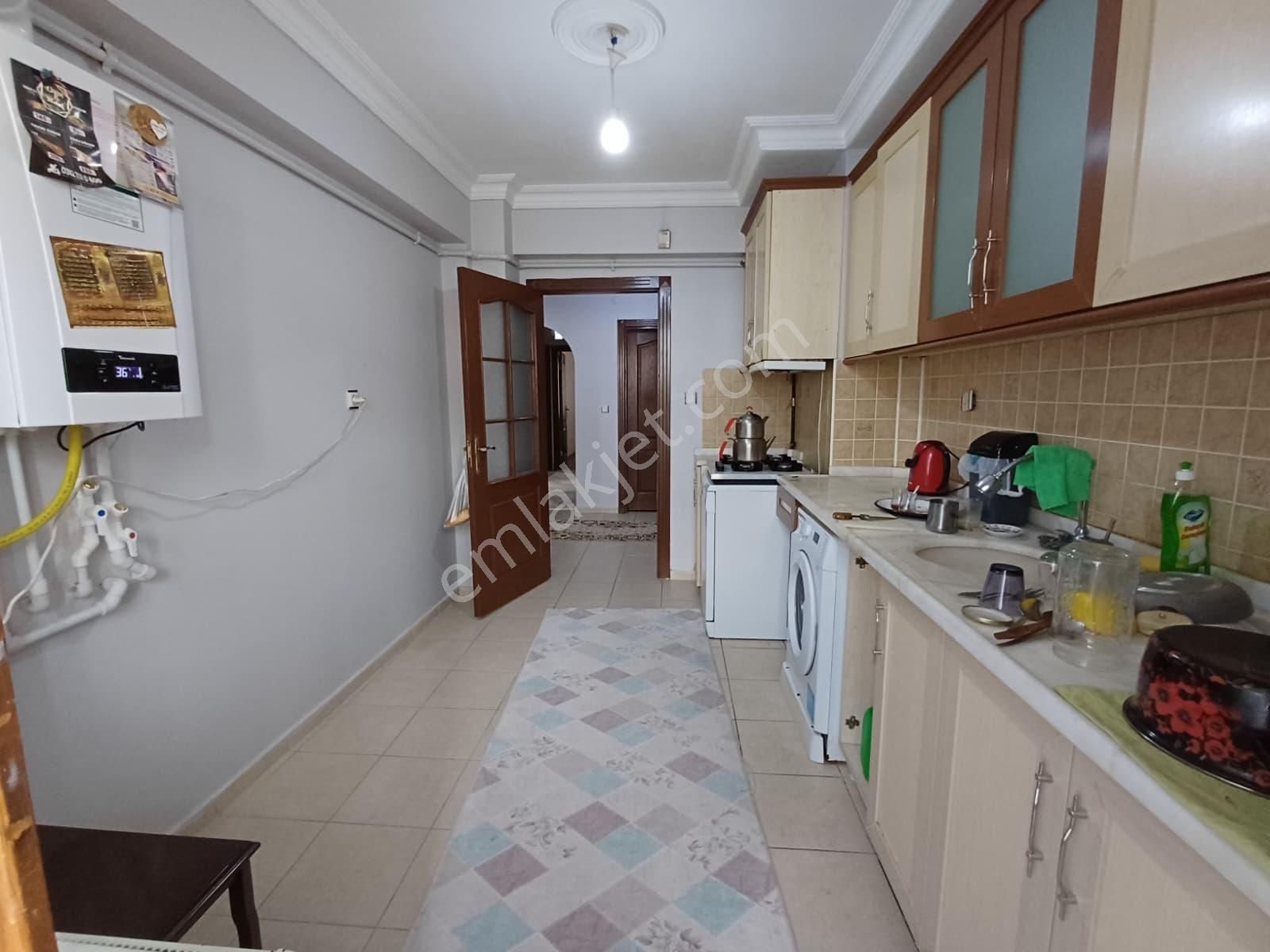 Yayla Mahallesi'nde Cadde Üzerinde 3+1 Daire! - Görsel 4