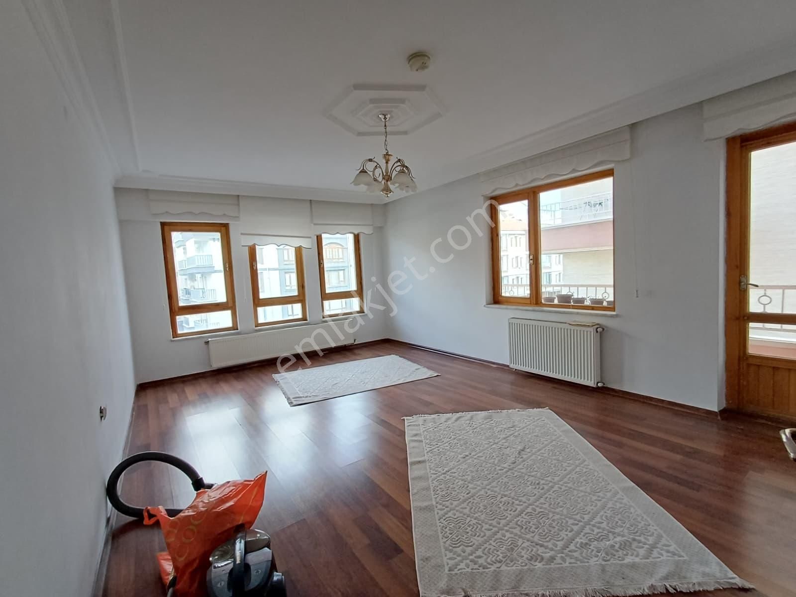 Yayla Mahallesi'nde Cadde Üzerinde 3+1 Daire! - Görsel 10