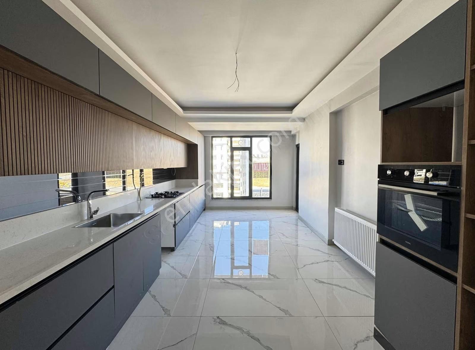 5+1 Mükemmel Konumda Fırsat Dairesi - Görsel 5