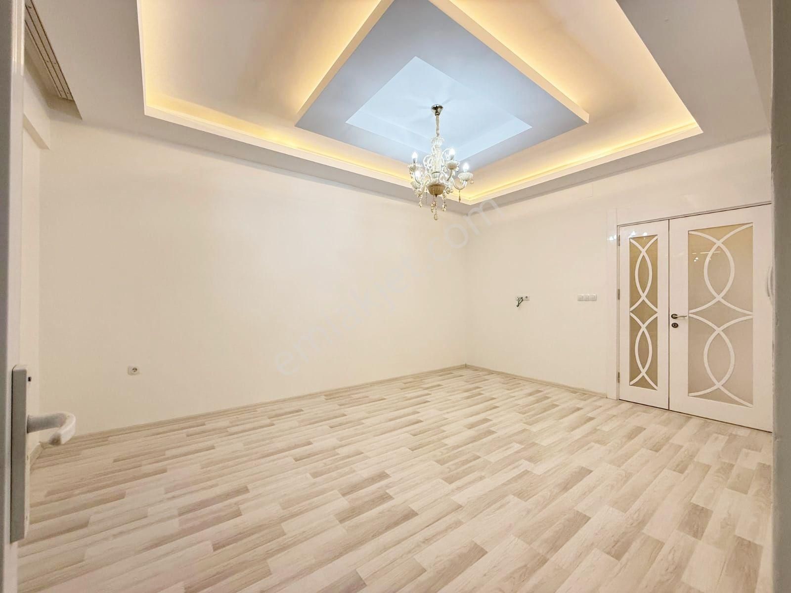 Yeni Karacaahmet'te Arakat Geniş Balkonlu Ebeveyn Banyolu 2+1 - Görsel 6
