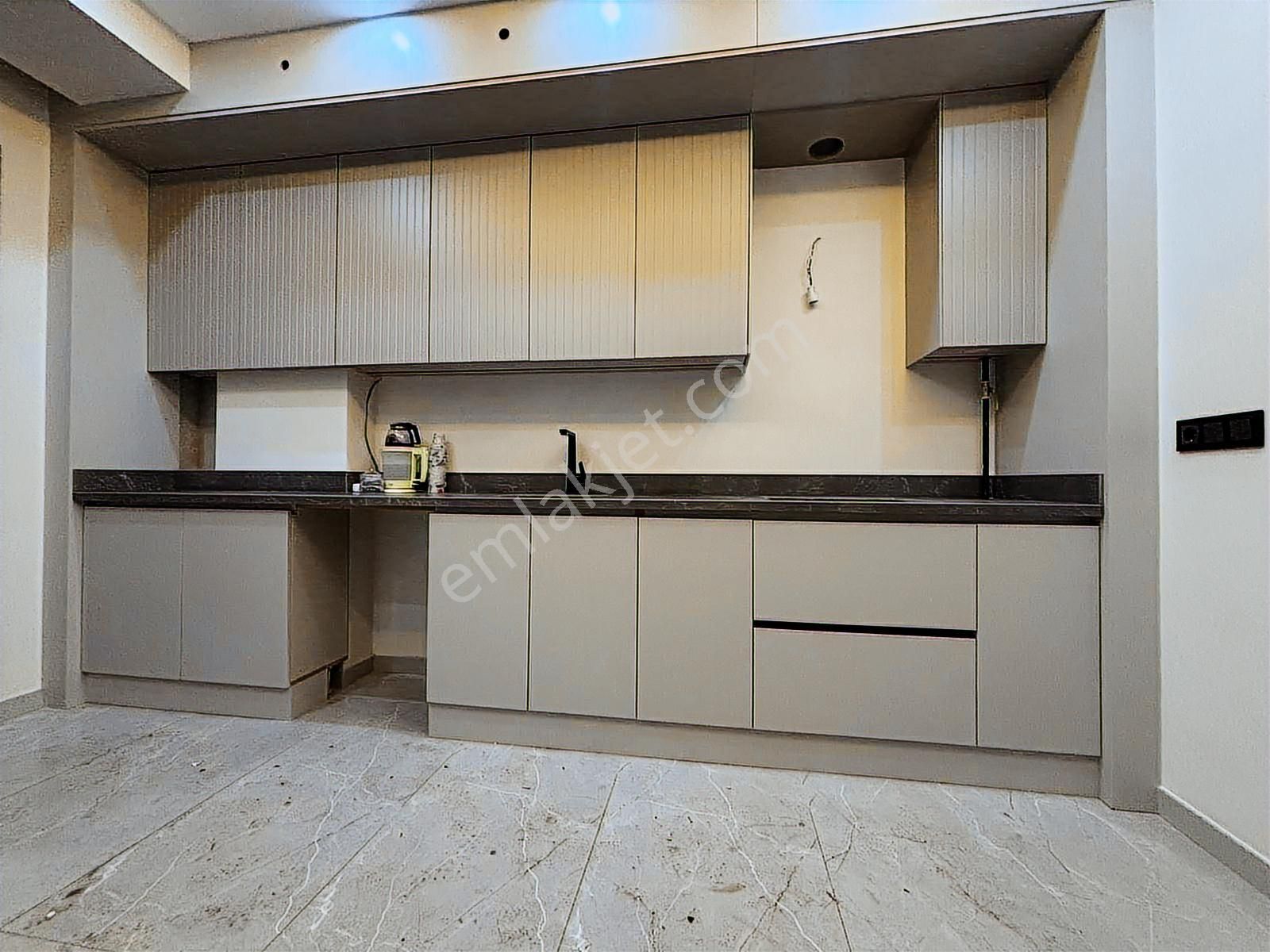 Demirler'den Yenişafak'ta Panjurlu+ebeveyn Banyolu Arakat 3+1 - Görsel 12