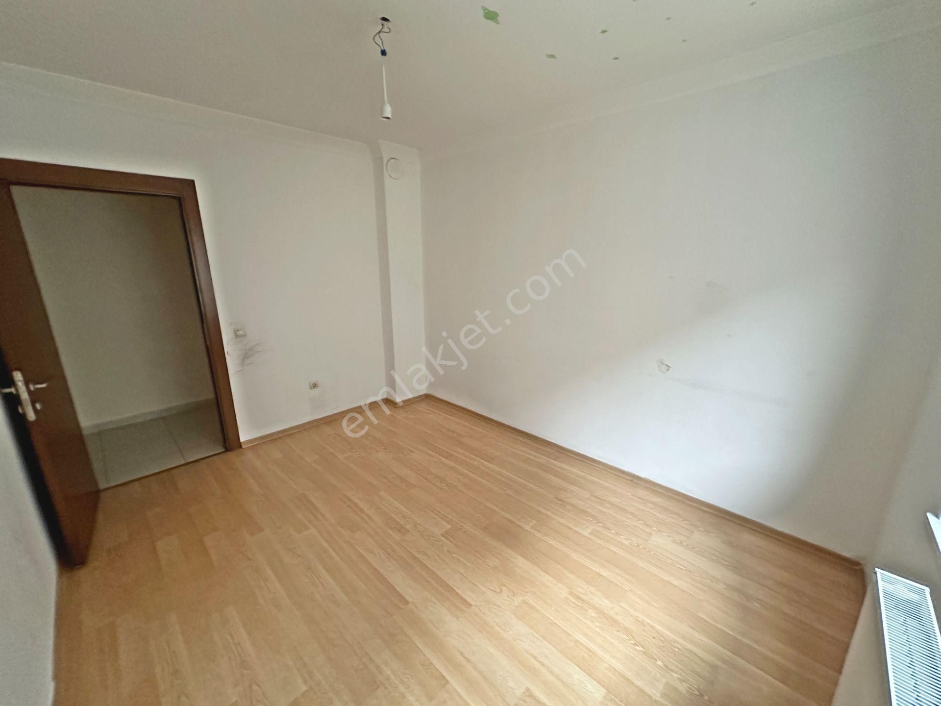 Güvenlikli Site İçi Çift Balkonlu Ebeveyn Banyolu 3+1 Kiralık - Görsel 27