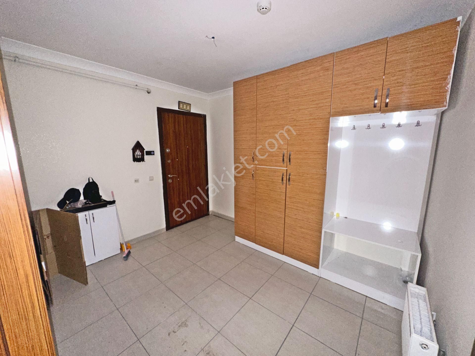 Güvenlikli Site İçi Çift Balkonlu Ebeveyn Banyolu 3+1 Kiralık - Görsel 14