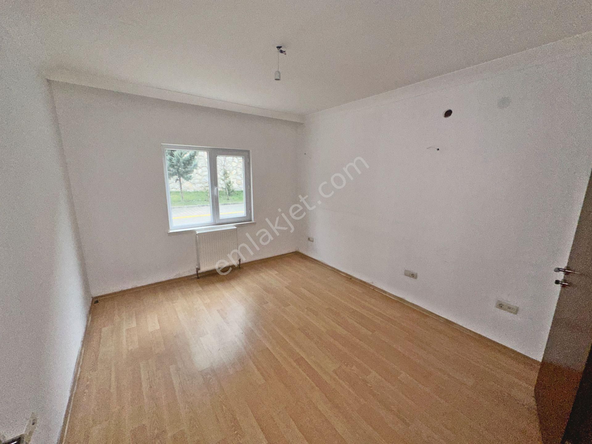 Güvenlikli Site İçi Çift Balkonlu Ebeveyn Banyolu 3+1 Kiralık - Görsel 21