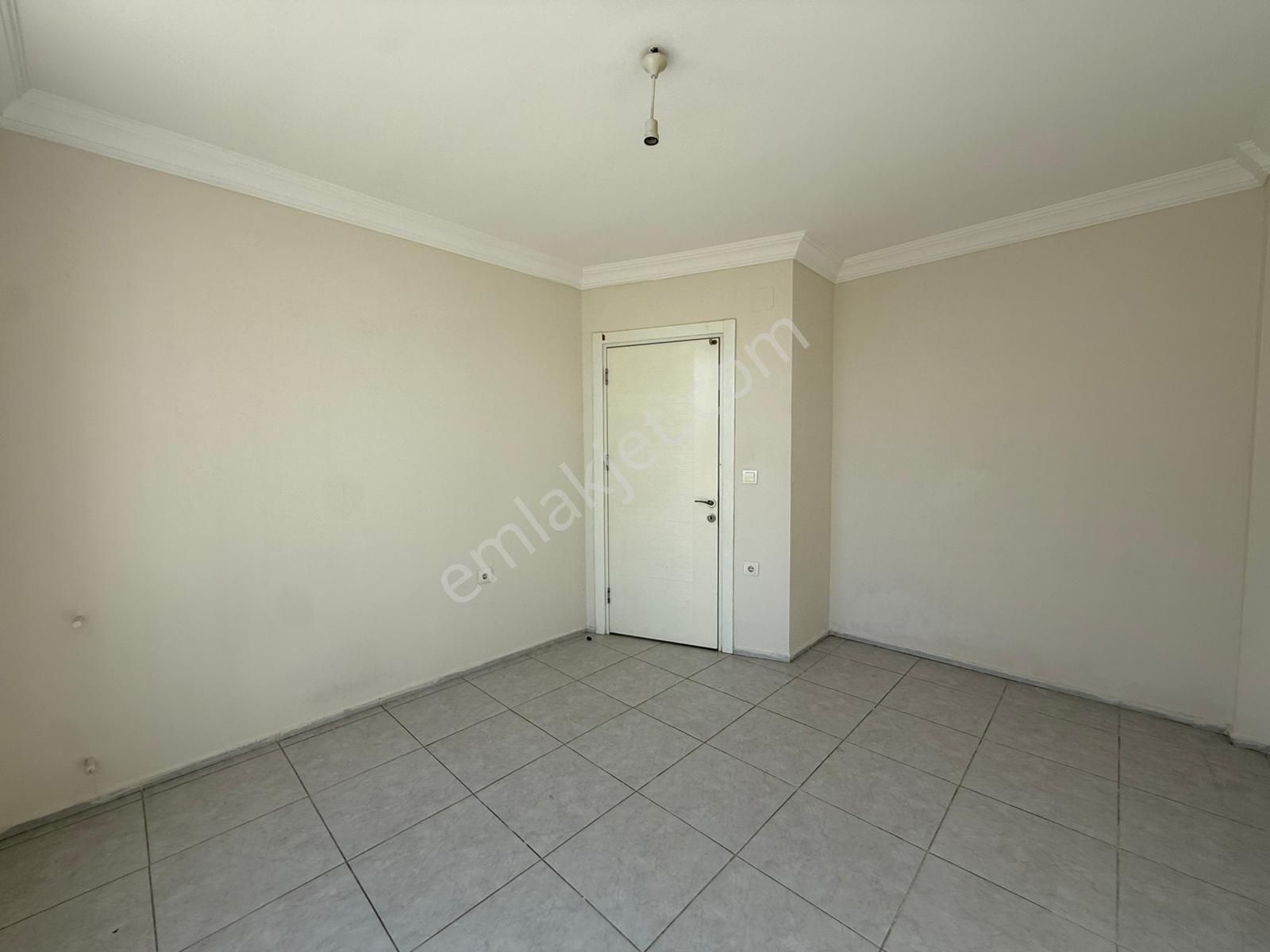 Karataş Yolu Blv Üzeri/20 Dönüm Site/10 Yaş/3+1/havuz/güvenlik ! - Görsel 7