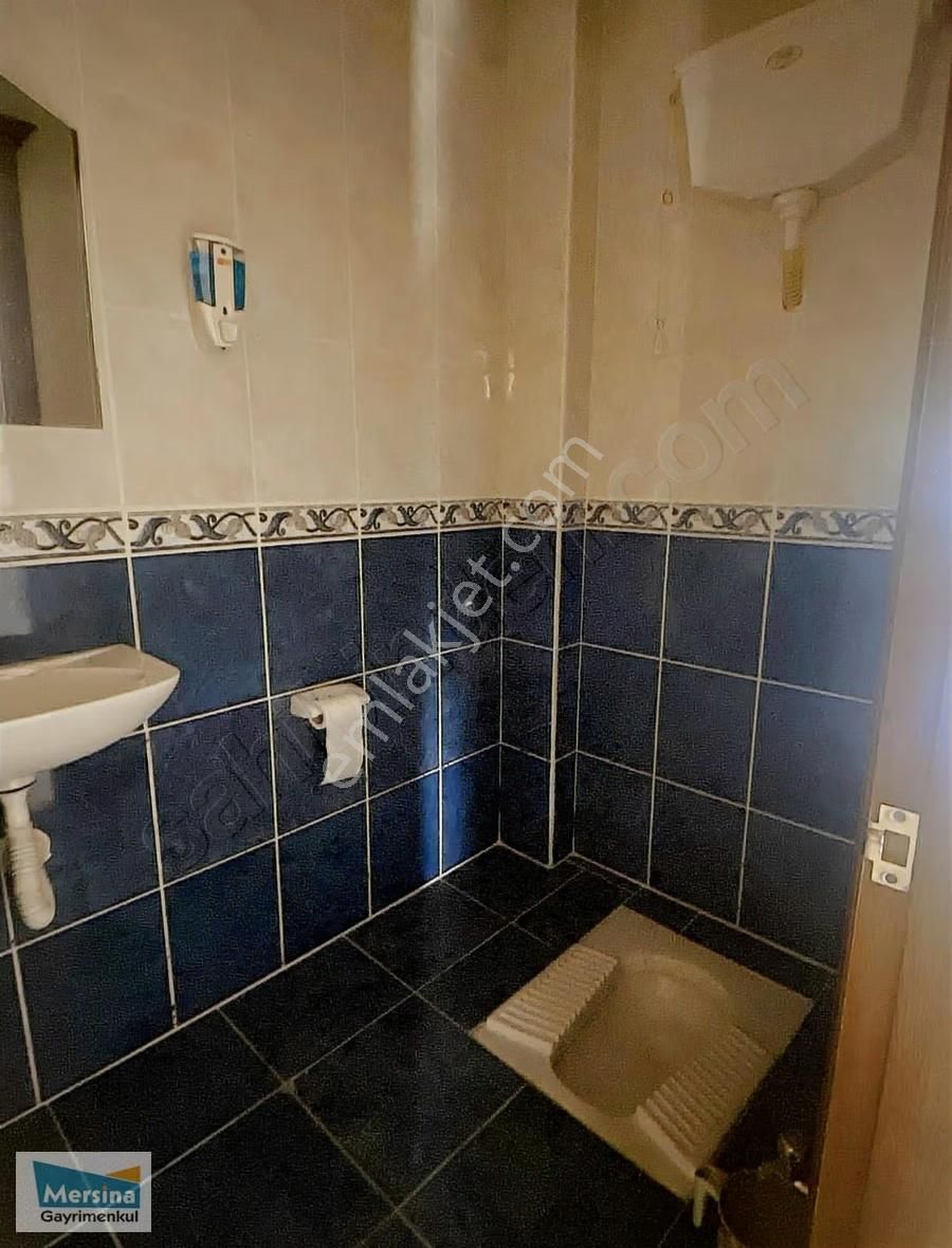 Mersina'dan Sayapark Civarında Deniz Manzaralı Kiralık Daire - Görsel 6