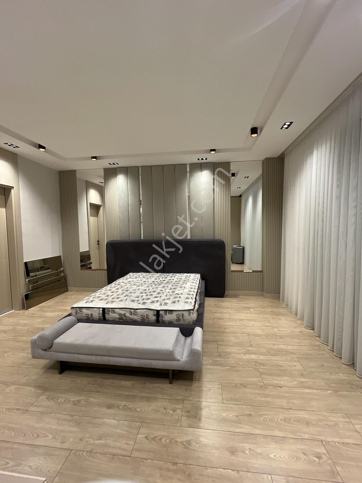 Odabaşı 'nda Ultra Lüks Sitede 5+1 Villa - Görsel 13