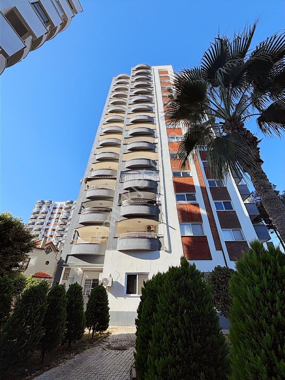 Adonis'te 280 M2 İçi Full Yenilenmiş Satılık Lüks Daire.