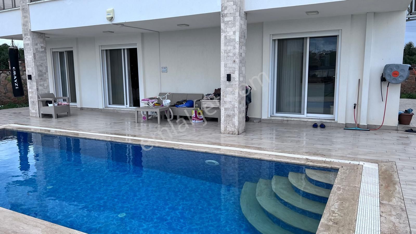 Didim Yeşiltepe'de Emsalinin Çok Altında 700mt Arsa İçinde Satılık 4+1 Lüks Villa - Görsel 12