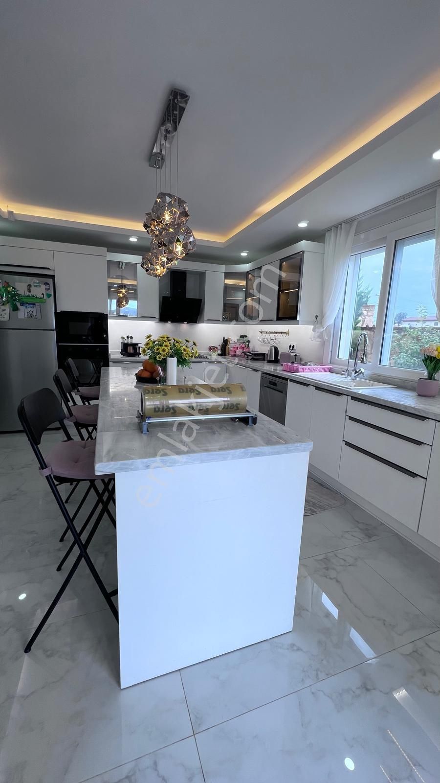 Didim Yeşiltepe'de Emsalinin Çok Altında 700mt Arsa İçinde Satılık 4+1 Lüks Villa - Görsel 5