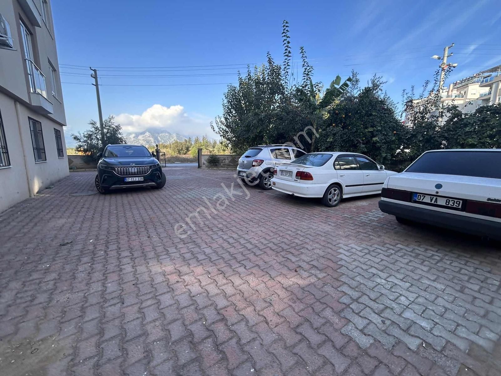 Sinan Efendi Eml'dan Ünsal 2+1 90 M² Fırsat Satılık - Görsel 16