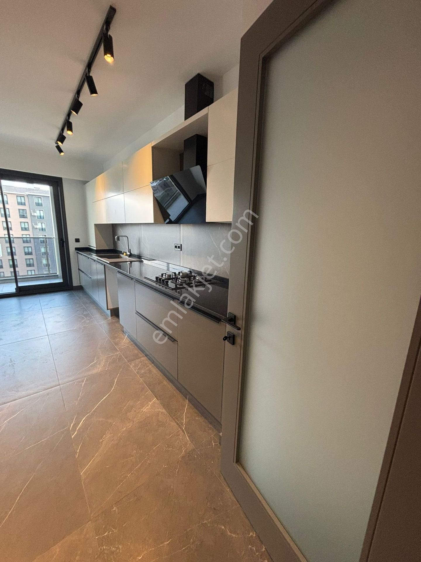 Şemikler Mahallesi'nde Muhteşem Lüks Ara Kat Bir Daire Daha - Görsel 11