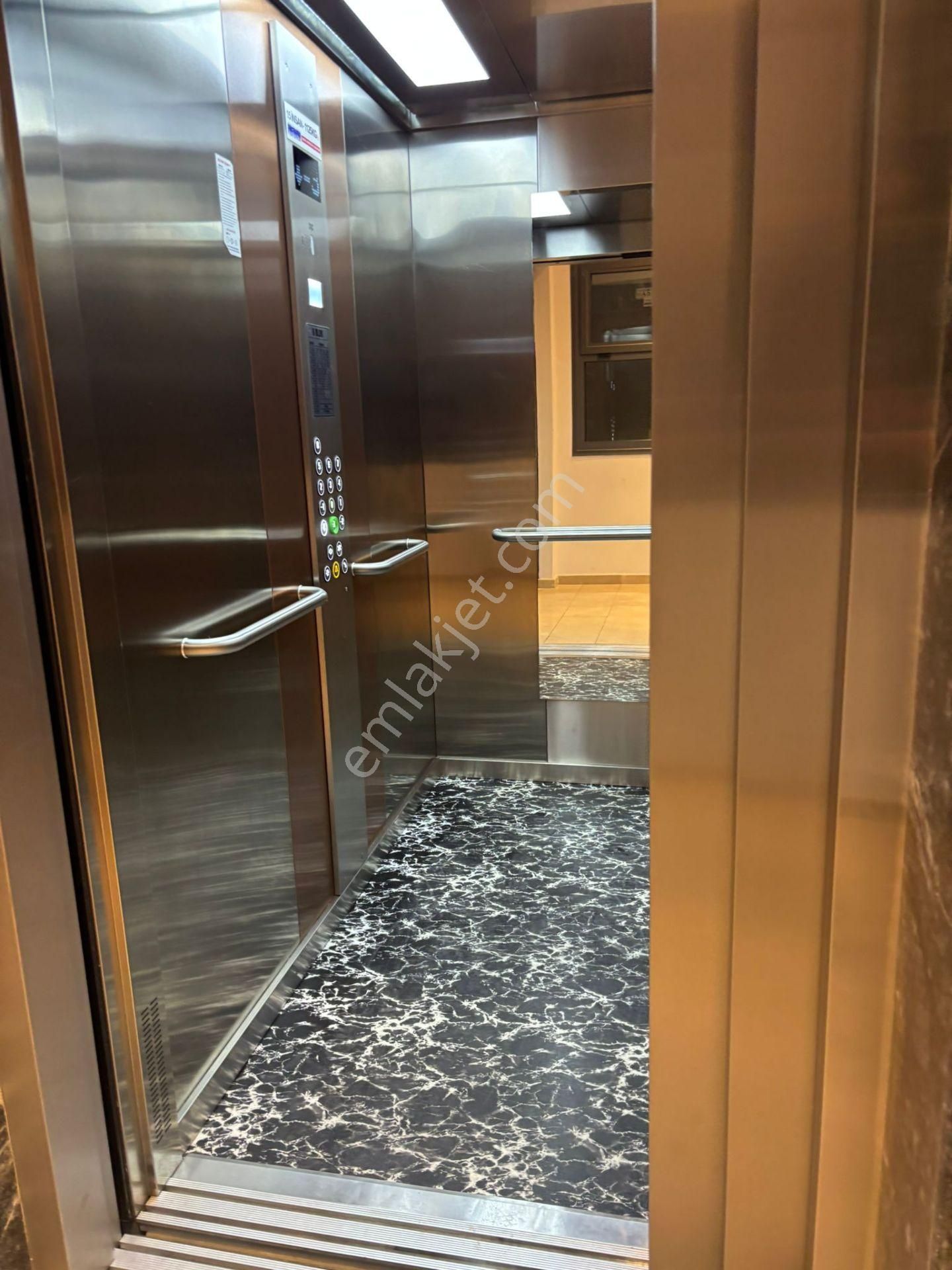 Şemikler Mahallesi'nde Muhteşem Lüks Ara Kat Bir Daire Daha - Görsel 35