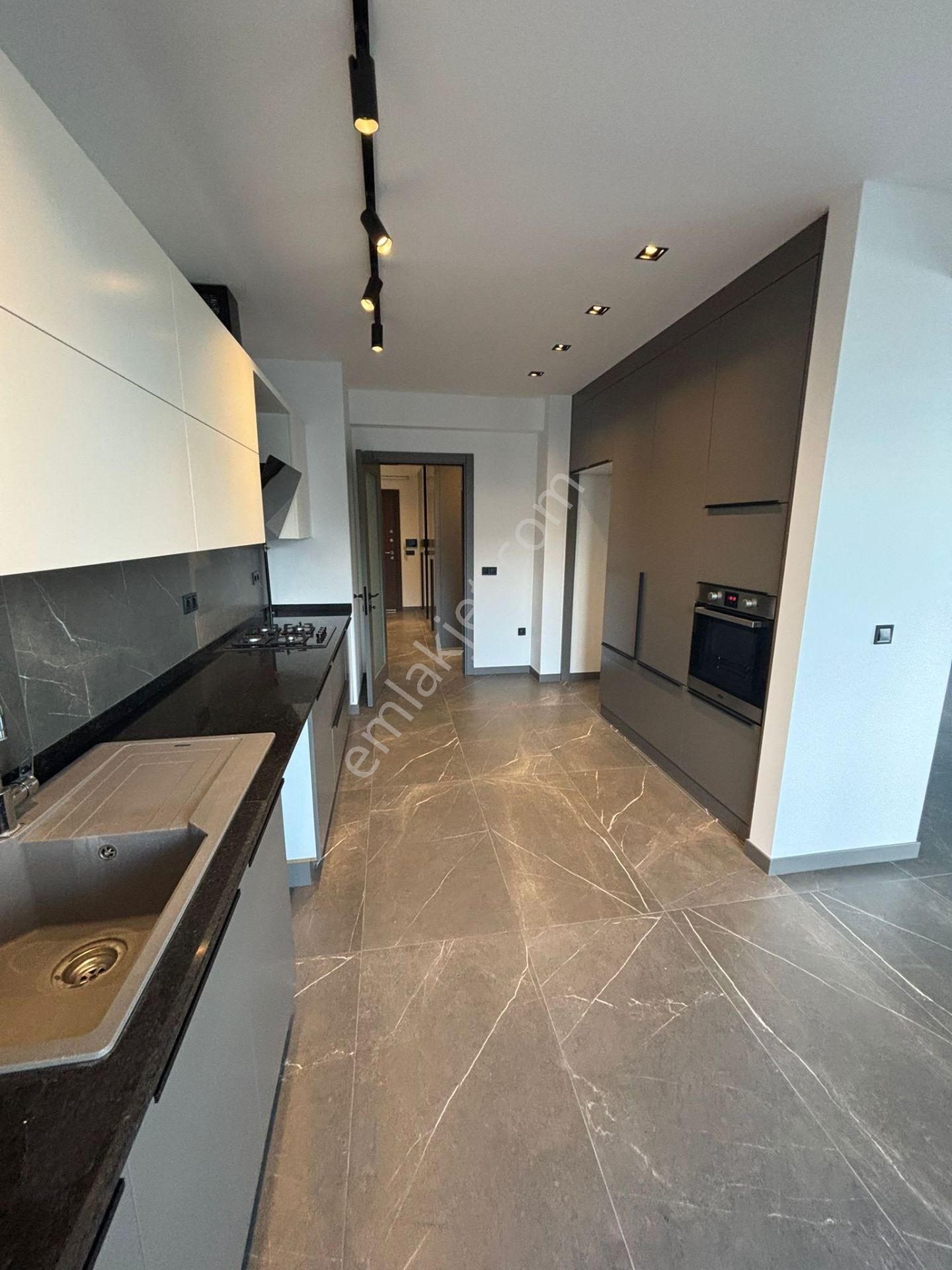 Şemikler Mahallesi'nde Muhteşem Lüks Ara Kat Bir Daire Daha - Görsel 16