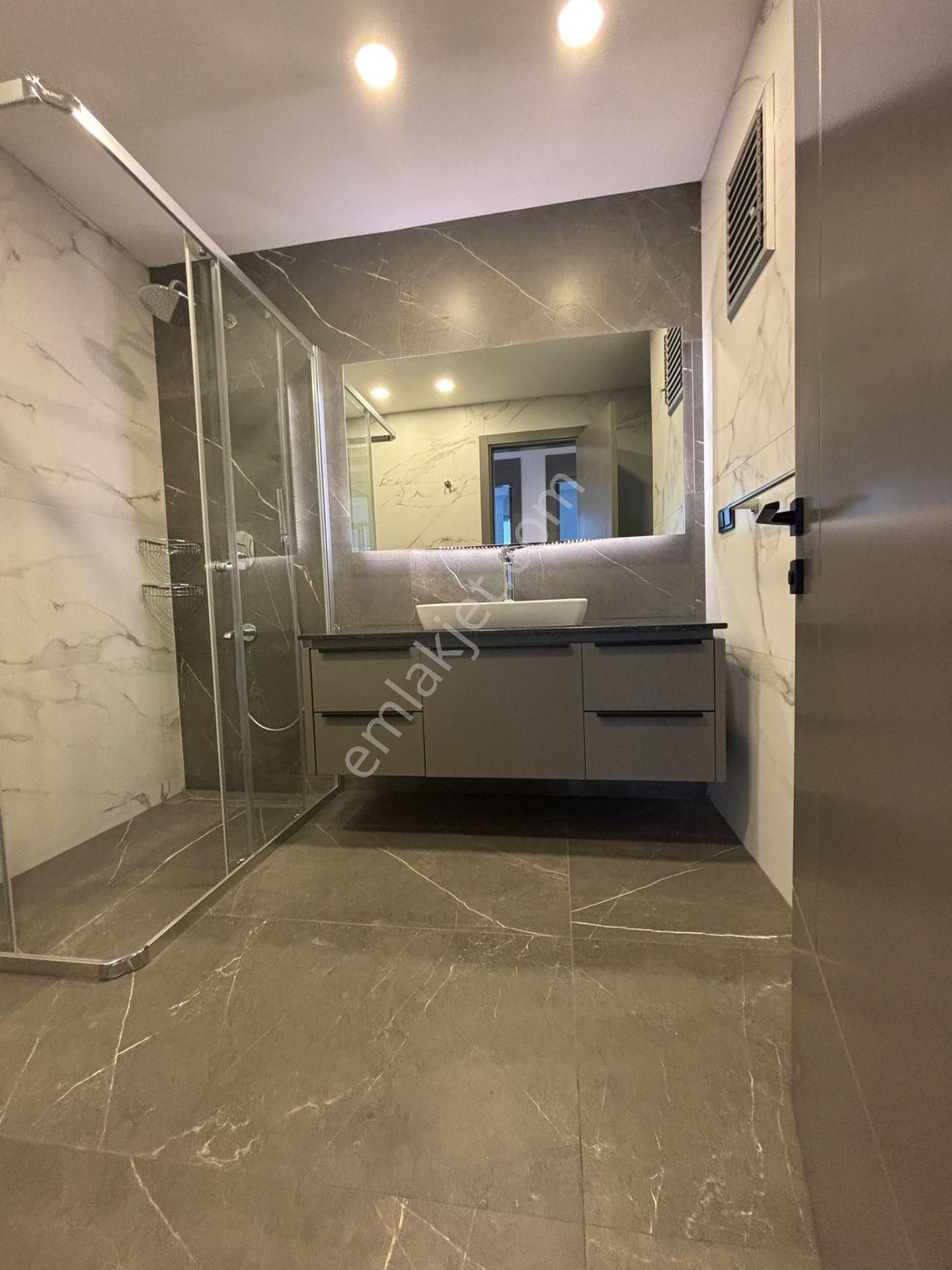 Şemikler Mahallesi'nde Muhteşem Lüks Ara Kat Bir Daire Daha - Görsel 24