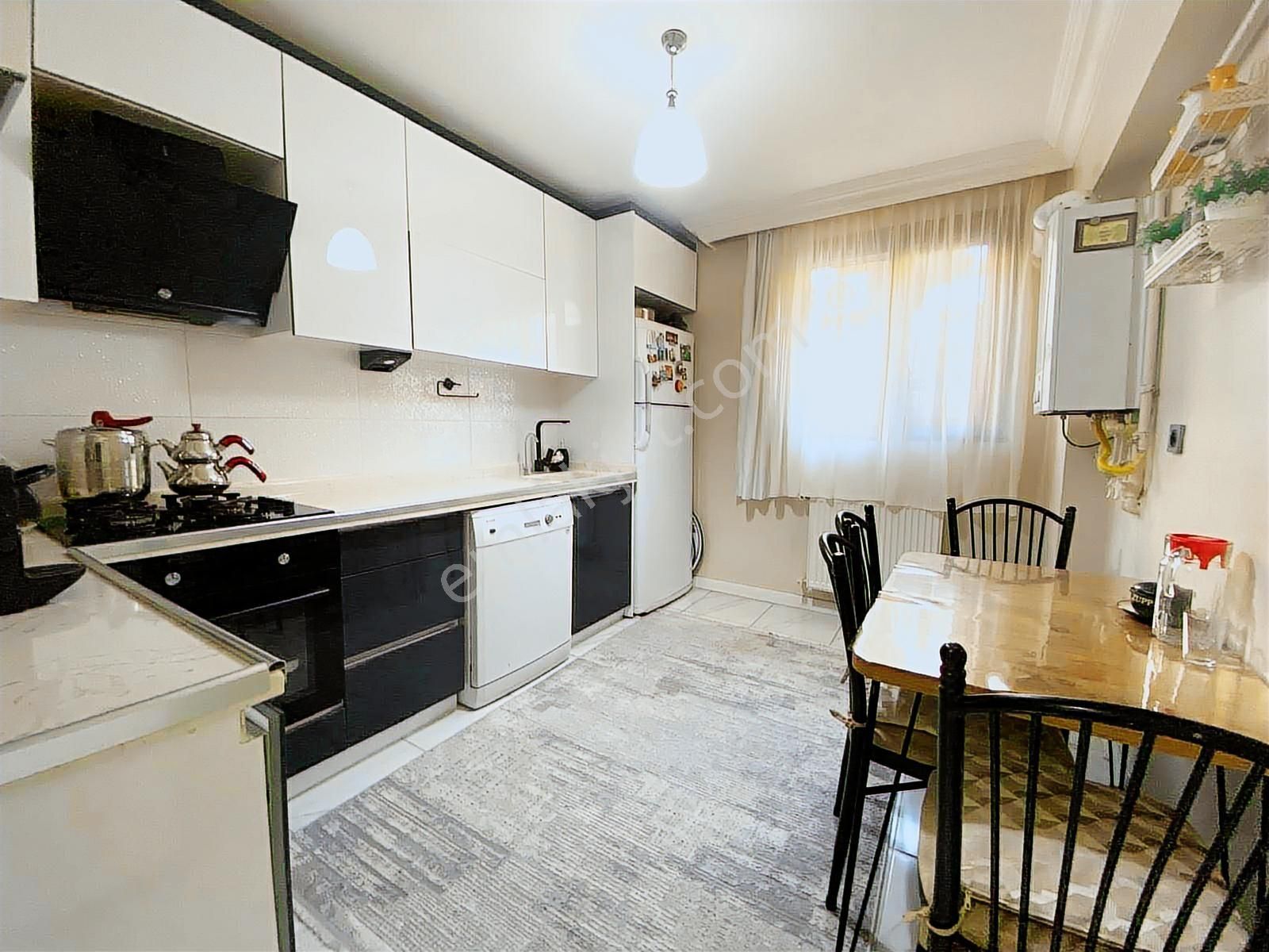 Kırkkonaklar, Çağdaş Market Yakını Bahçe Kullanımlı Yapılı 3+1 - Görsel 34