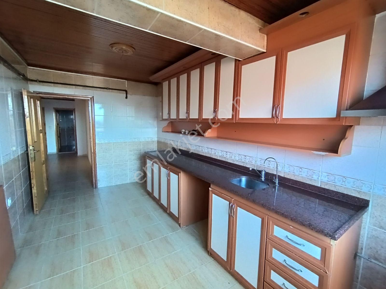 Üsk/yavuztürk Mah/3+1/balkonlu/kiralık Daire - Görsel 13